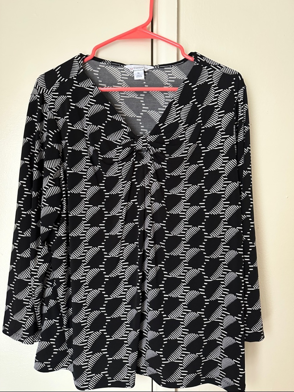 Liz Claiborne Black and White Geometric Tie-Front Blouse
